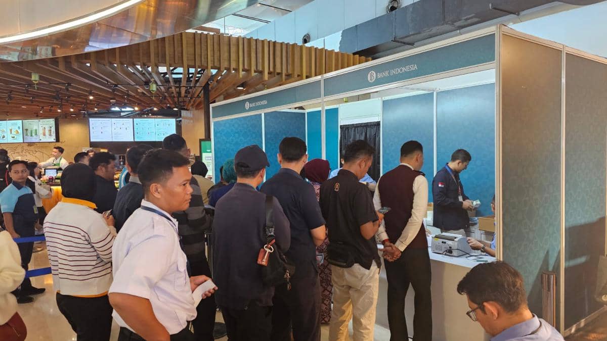 Penukaran kas keliling Bank Indonesia di Bandara Soekarno-Hatta