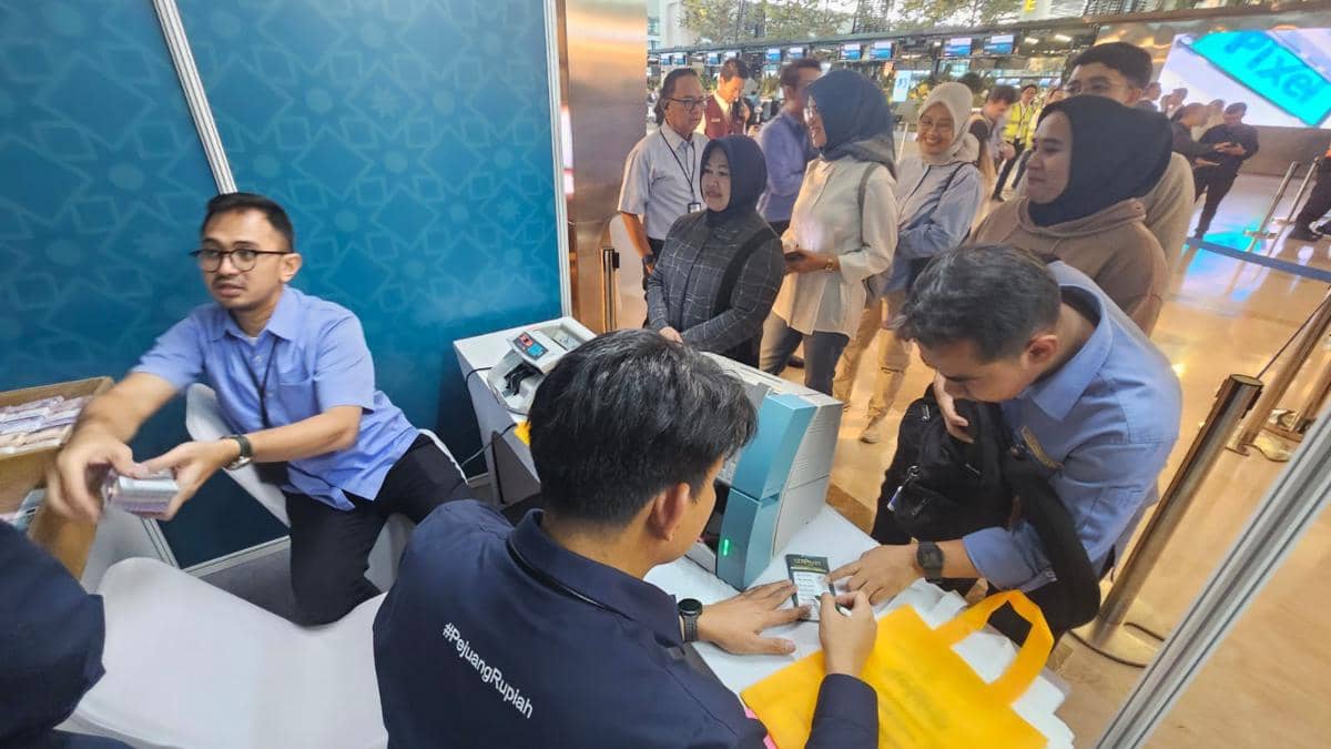 Penukaran kas keliling Bank Indonesia di Bandara Soekarno-Hatta