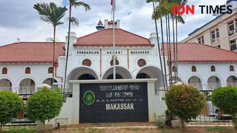 Gedung PN Makassar yang terletak di Jl RA Kartini, Selasa (8/10/2024) / (IDN Times : Darsil Yanya Mustari)