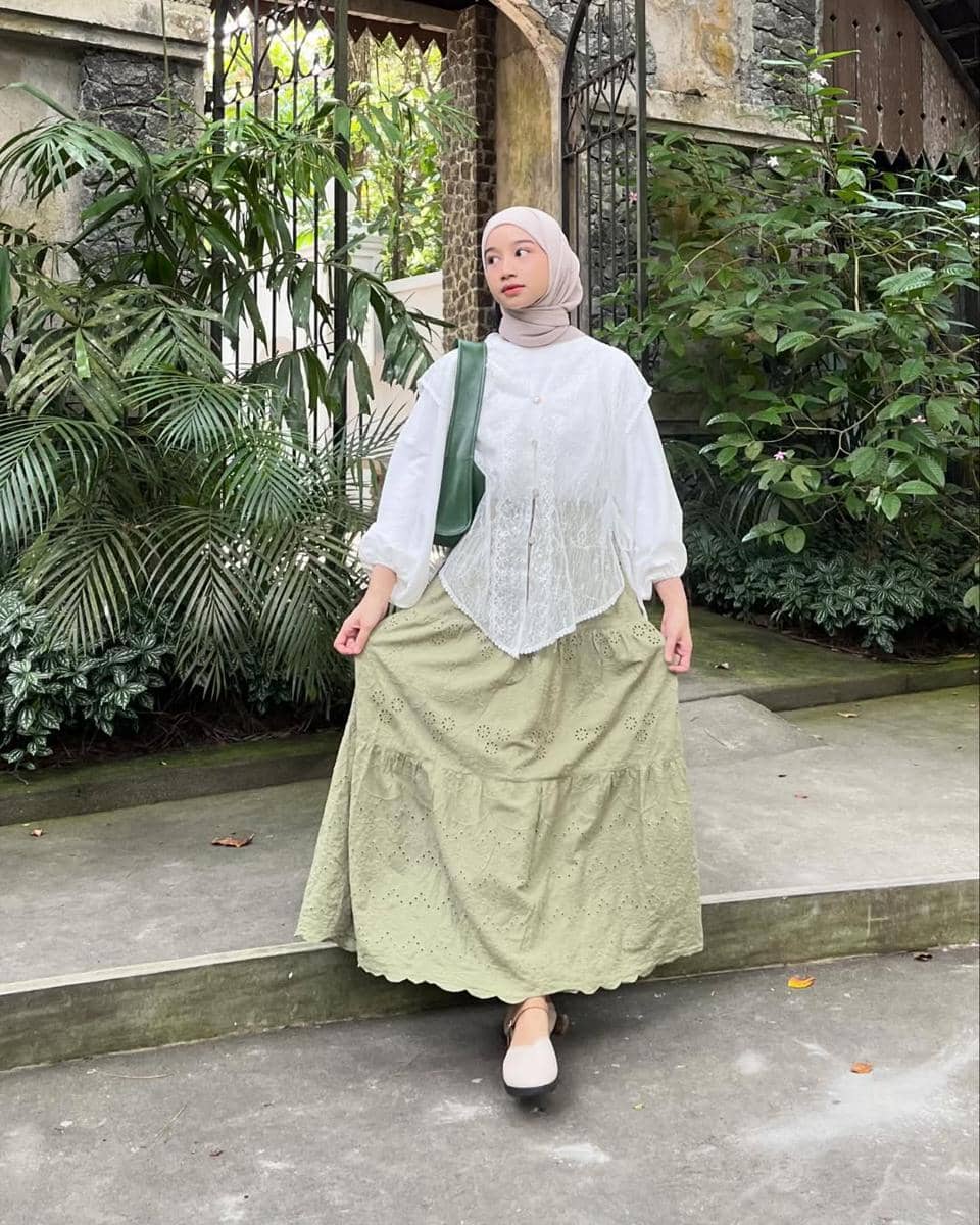 OOTD Lebaran Nuansa Pastel ala Sofi Yusandi