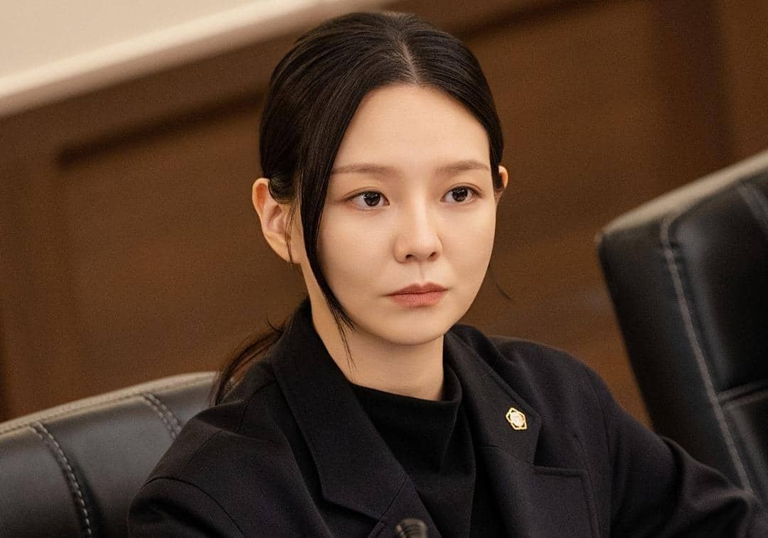 Esom di drama Phantom Lawyer