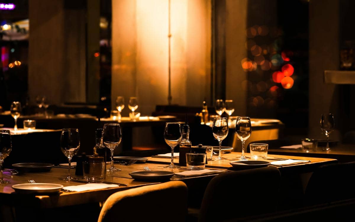 [PUISI] Restoran yang Pernah Ia Janjikan