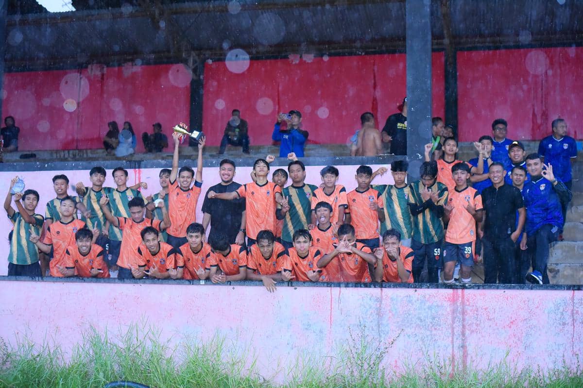 kendal tornado youth, epa19