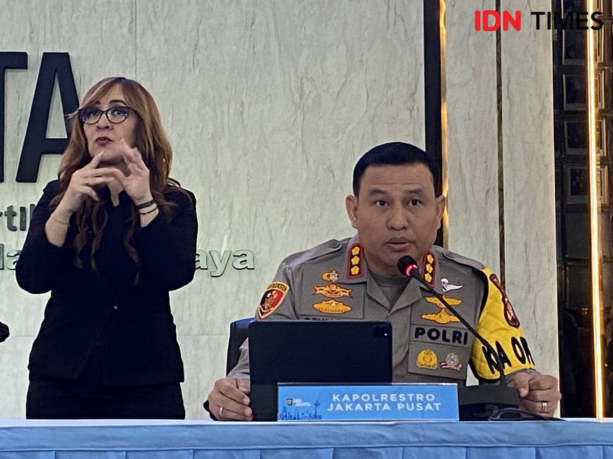 Polisi Cari Sidik Jari Pelaku dari Helm dan Wadah Air Keras