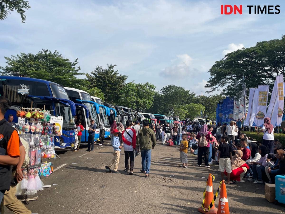 Mudik gratis di Museum Purna Bhakti Pertiwi, Taman Mini Indonesia Indah (TMII), Jakarta Timur, Senin (16/3/2026). (IDN Times/Yovita Arnelia)