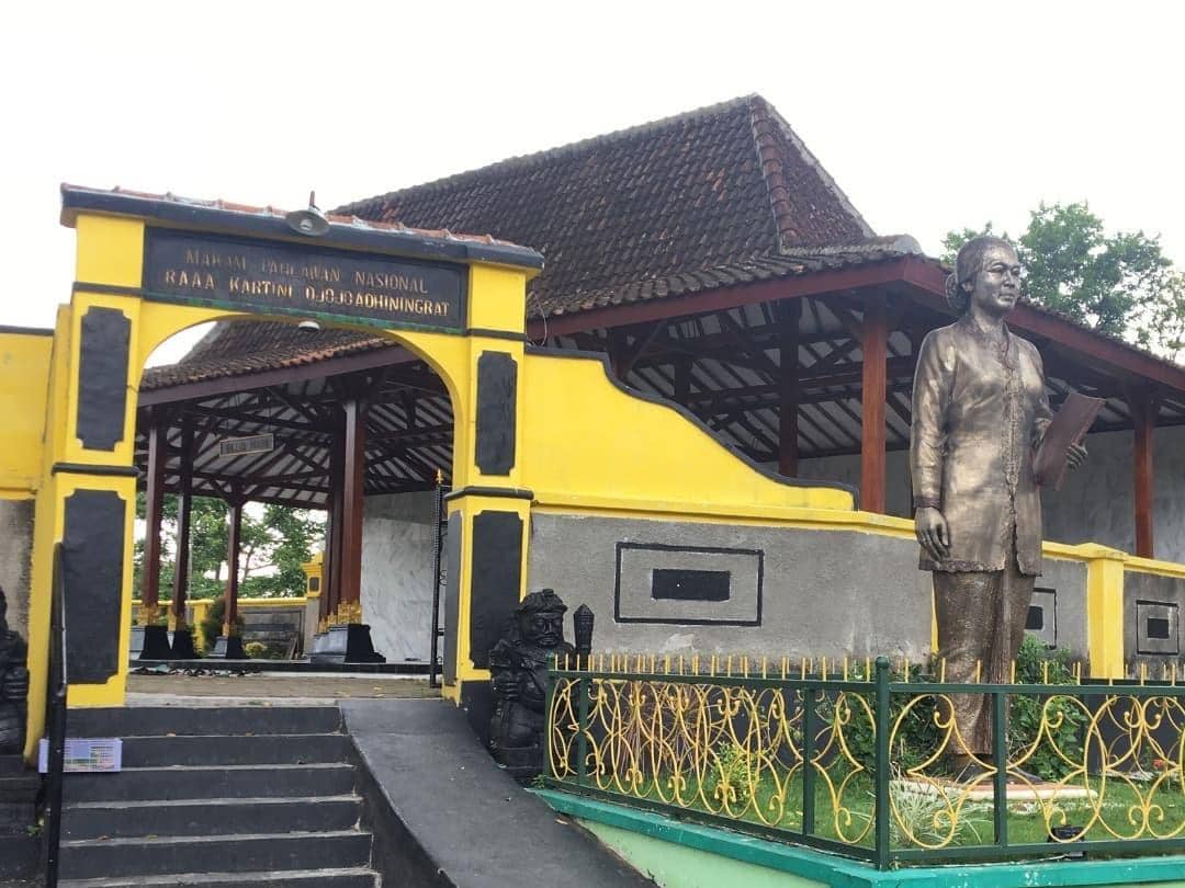 Makam Kartini.jpg