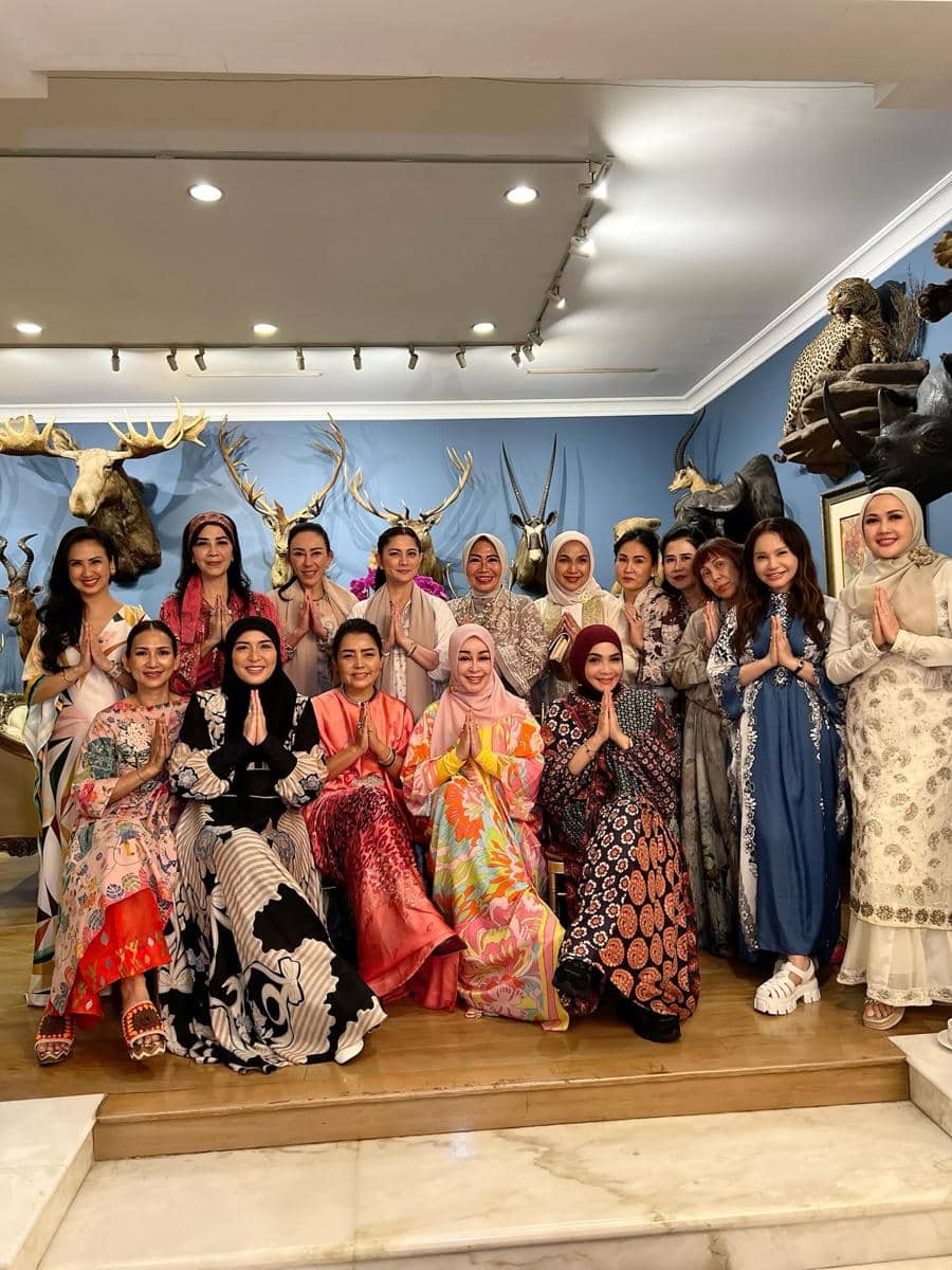 Artis Buka Puasa di Rumah Mayangsari (instagram.com/rieta_amilia)