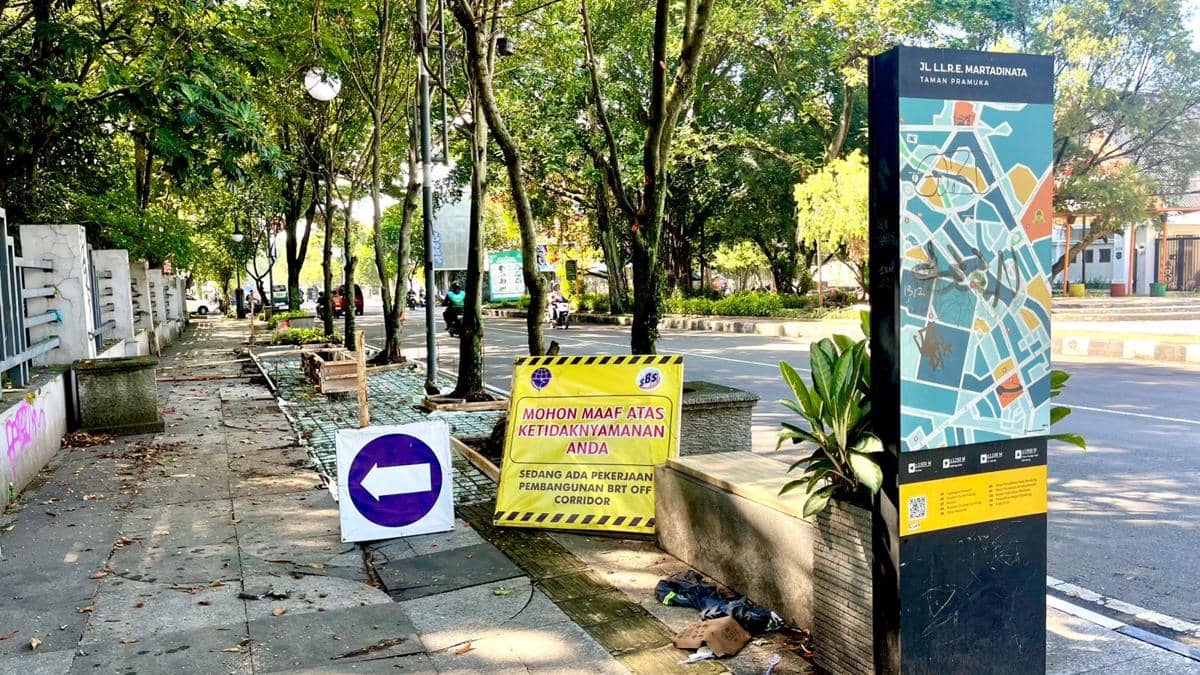 Walkot Farhan Hentikan Sementara Izin Pembangunan Bus Rapid Transit