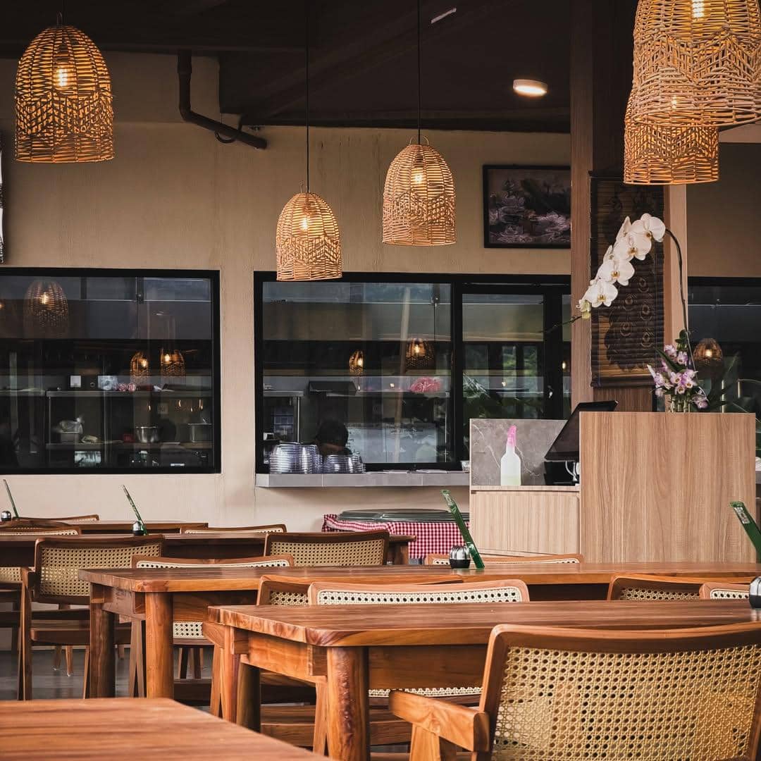 Mengunjungi Restoran Merambah Rasa, Catatan Perjalanan yang Jadi Menu