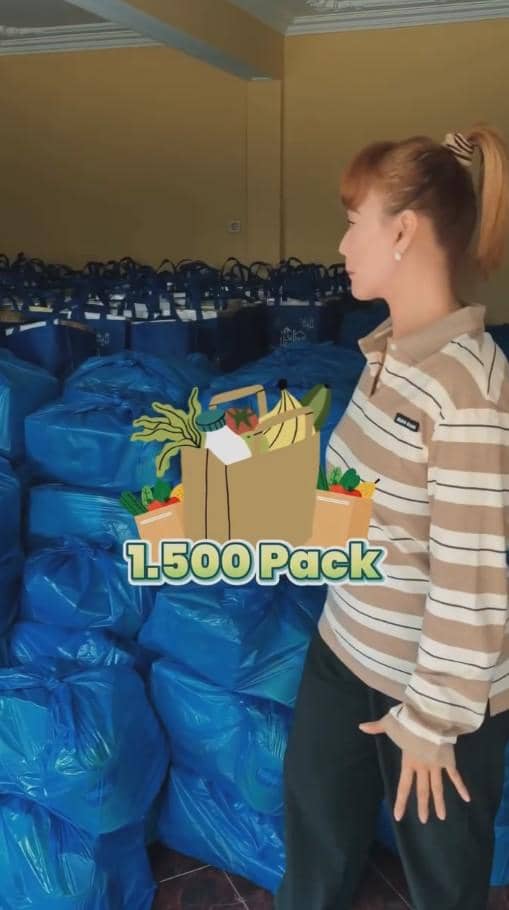 Inul Daratista Bagi-bagi 1.500 Sembako (instagram.com/inul.d)