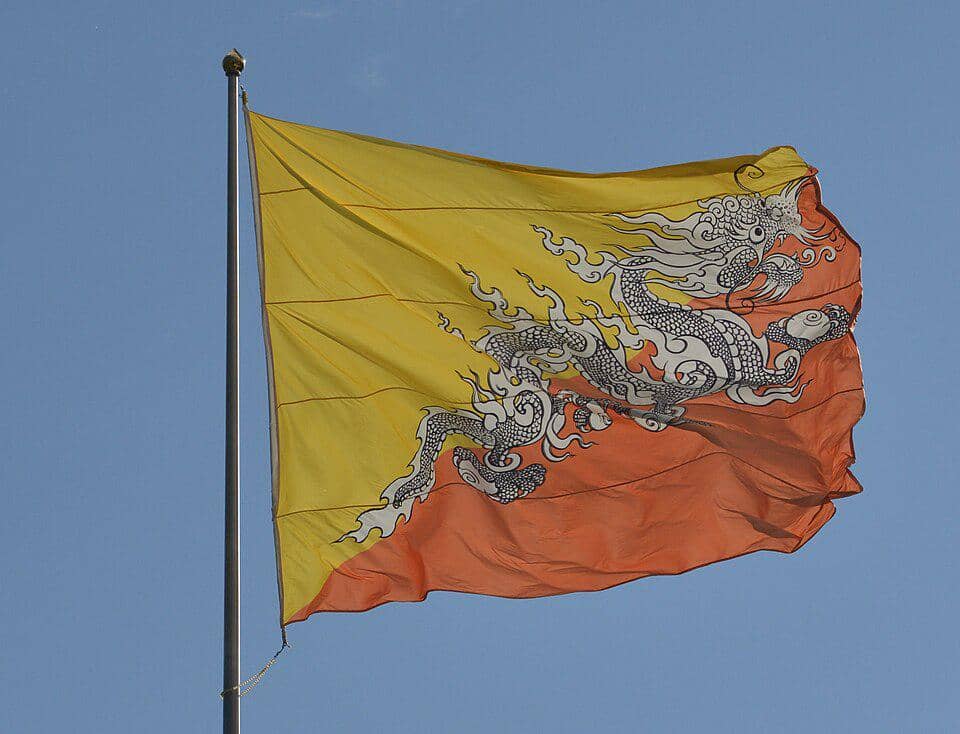 6 Fakta Ajaib Bhutan, Negeri Tanpa Lampu Merah & Minim Karbon