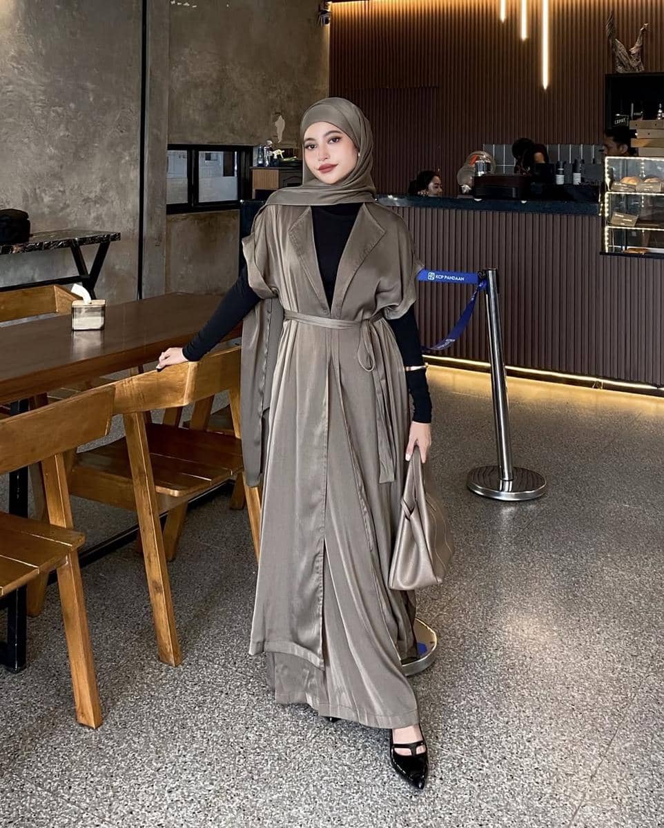 OOTD Lebaran Nuansa Klasik ala Masruroh