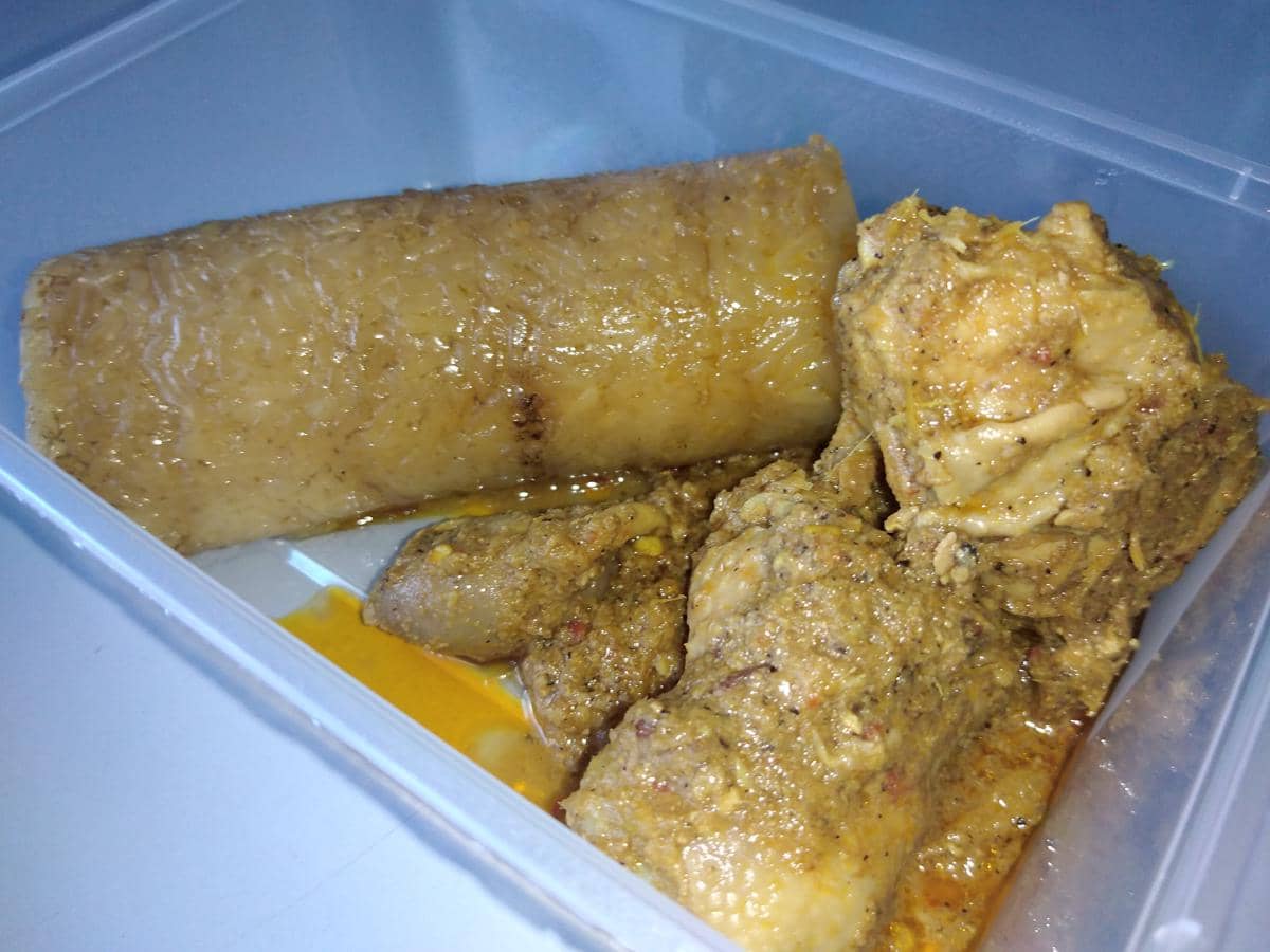 ilustrasi lemang dan rendang