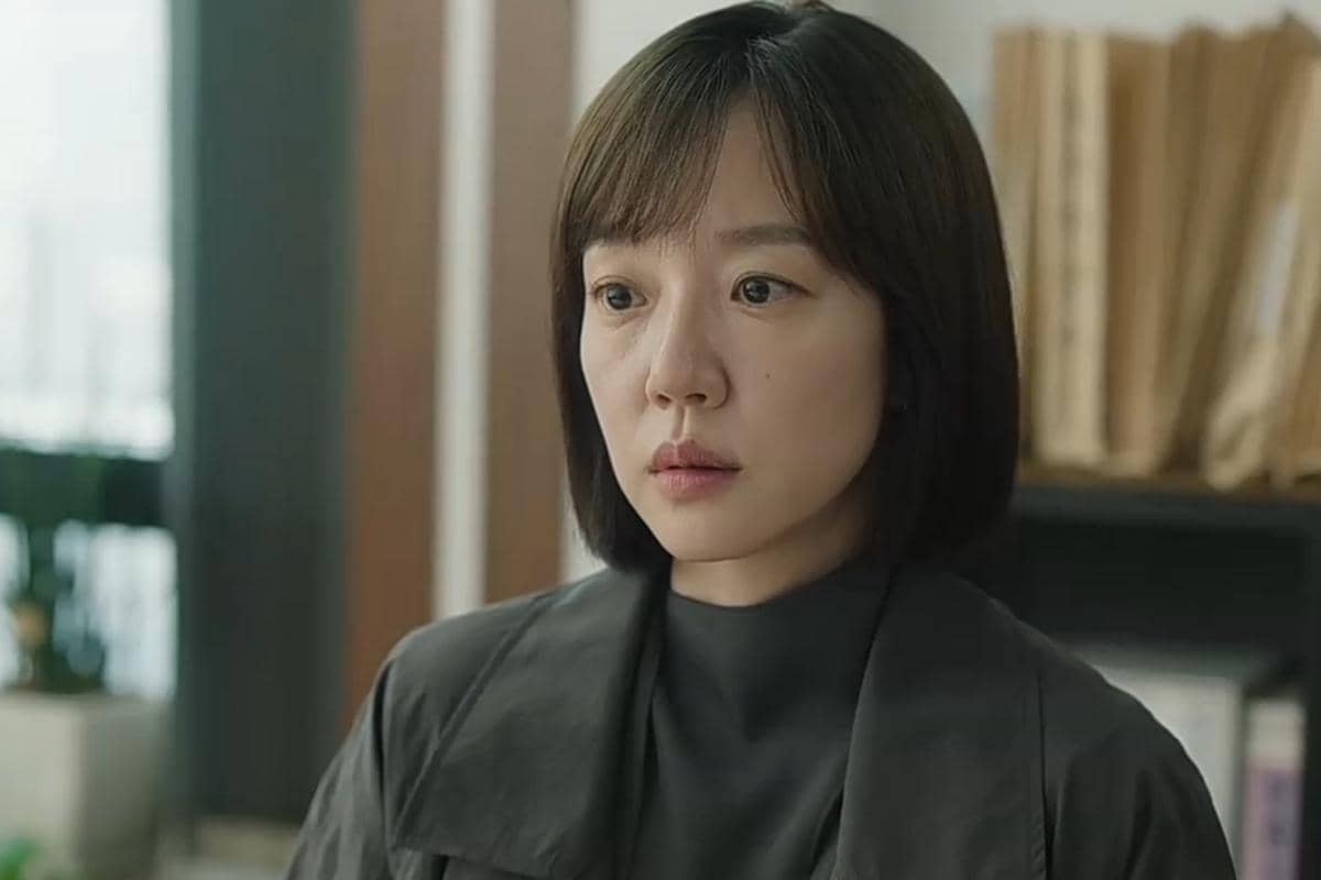 Still cut Mad Concrete Dreams