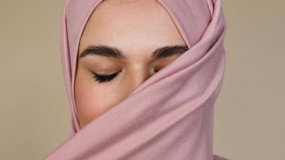 baju coksu cocok dengan jilbab warna apa