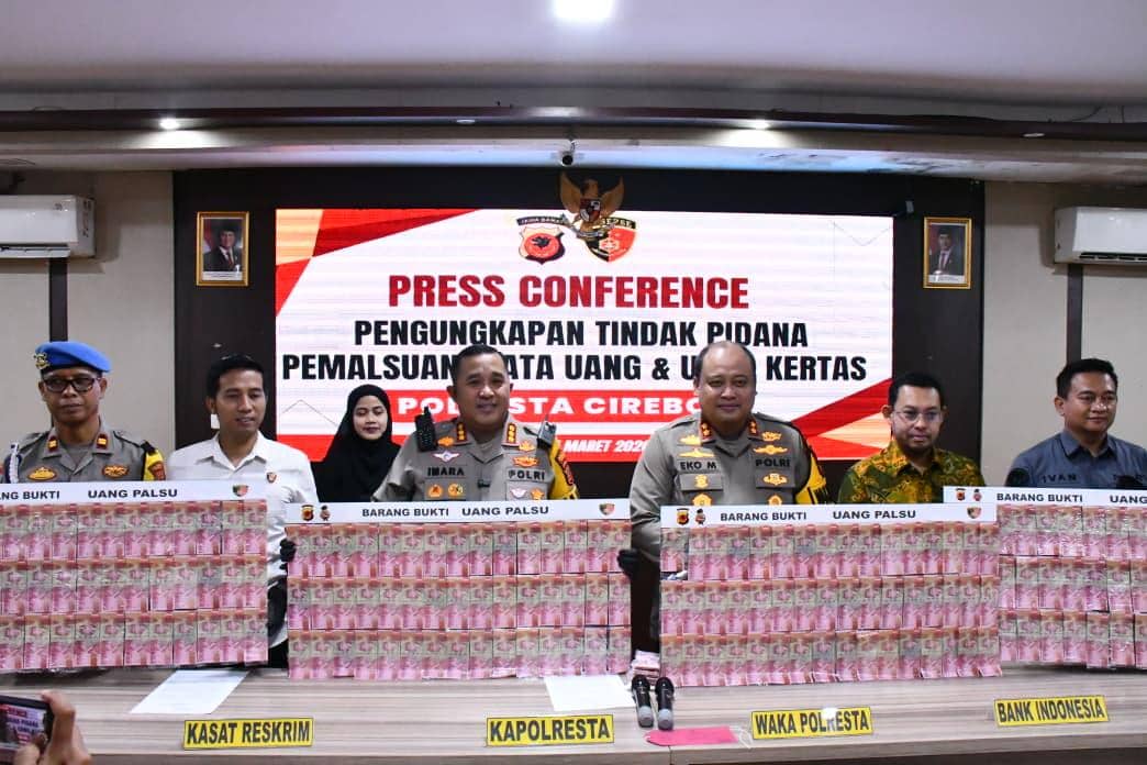 Warga Cirebon Ditangkap Bawa Rp12 Miliar Uang Palsu Jelang Lebaran