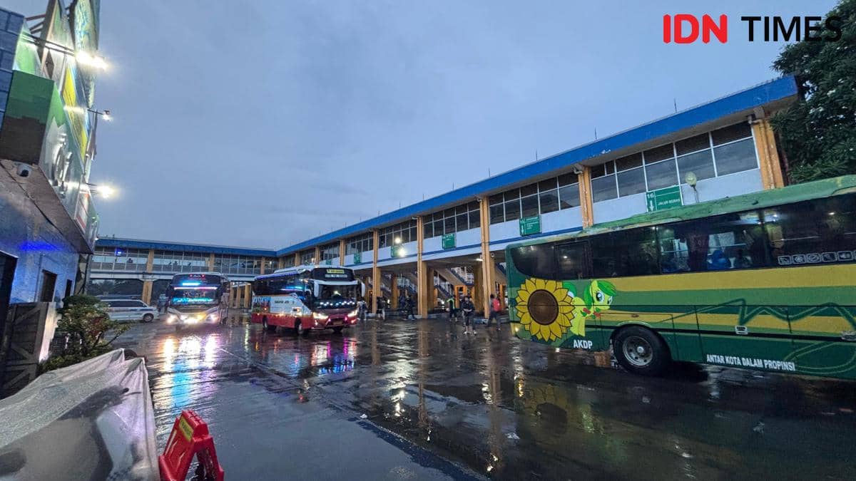 45 Ribu Pemudik Serbu Terminal Purabaya Hari Ini