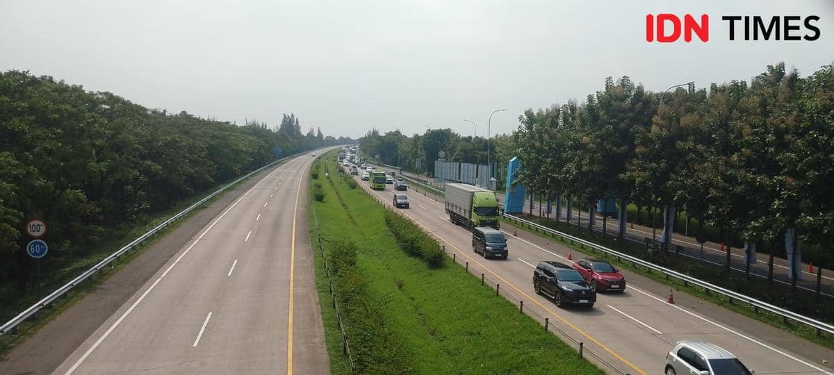 H-4 Lebaran Lalu Lintas Pemudik Meningkat, One Way di Tol Cipali Diberlakukan