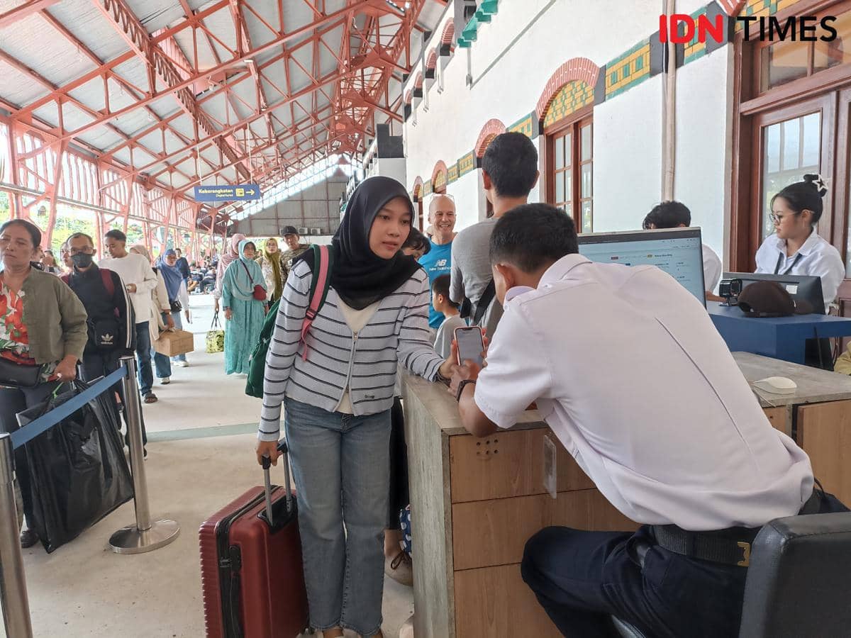 Masuk H-4 Lebaran, 166 Ribu Penumpang KA Berdatangan ke Pantura Jateng