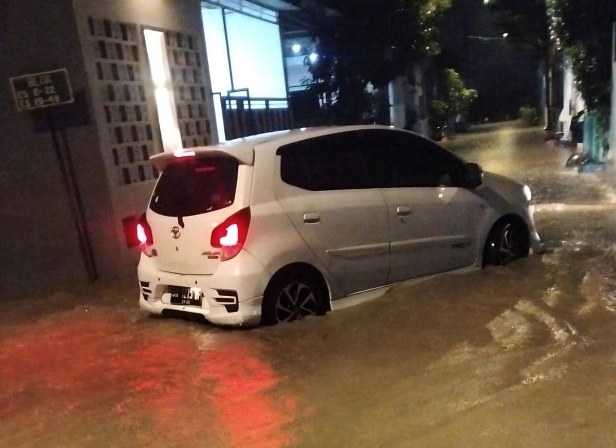 Banjir Jatim Beragam Penyebab, dari Drainase hingga Tanggul Jebol