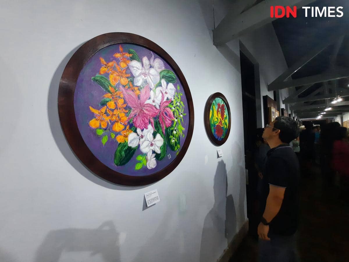 Pembukaan pameran lukisan bertema “Orang-orang Bahagia” oleh Komunitas Lukis Sahabat Pakuningratan (SAPAKU) di Galeri Kolsani.