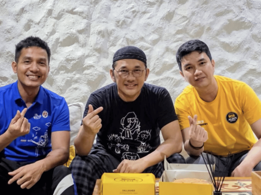 Hanung Bramantyo Bantah Garap Film Aldi Taher Bisikan Jenazah 2