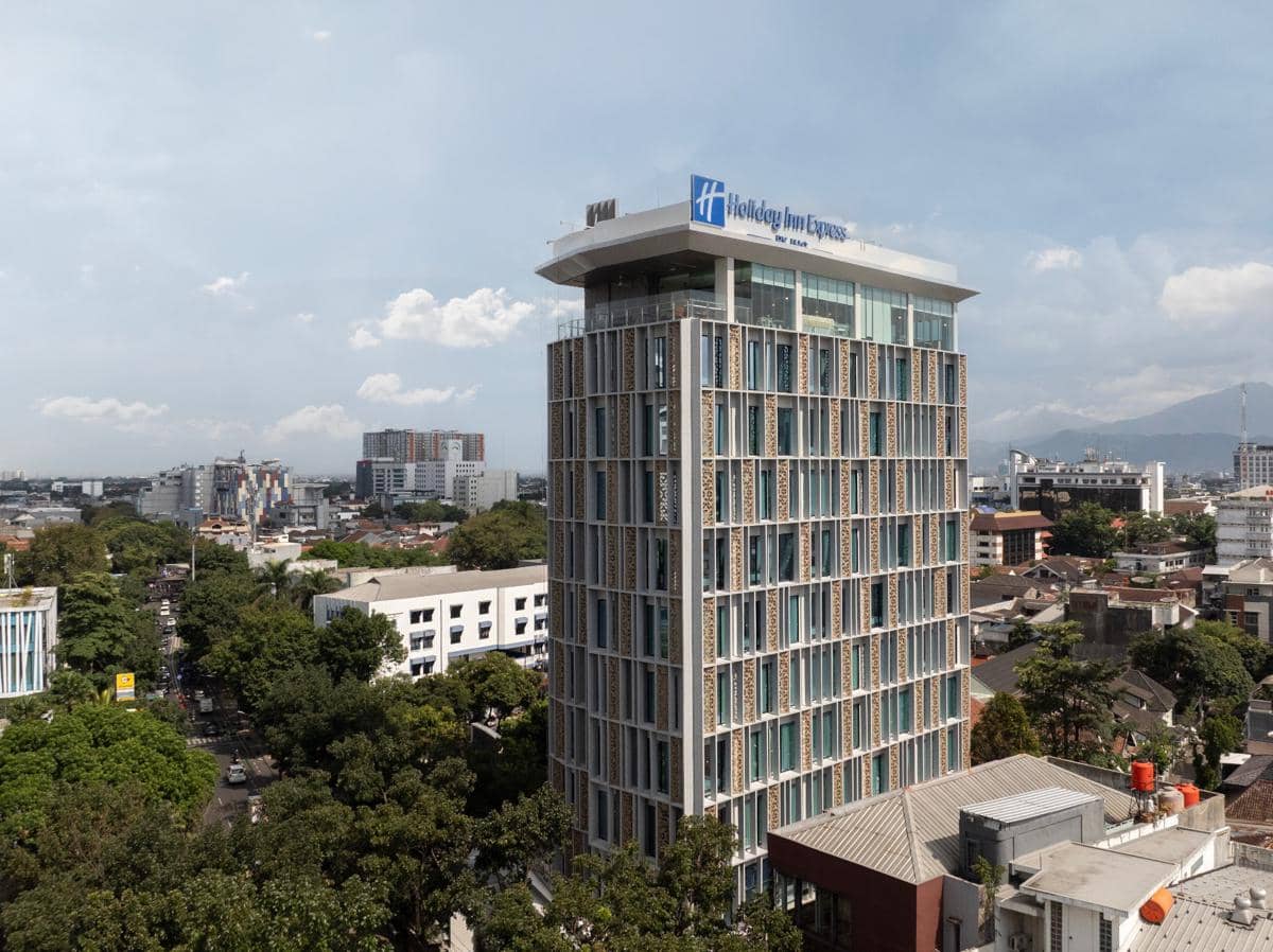 Liburan ke Bandung? Menginap di Hotel Kawasan Braga Bisa Jadi Pilihan