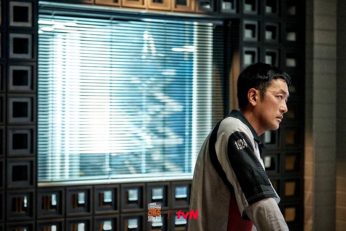 Cuplikan drama Korea Mad Concrete Dreams 