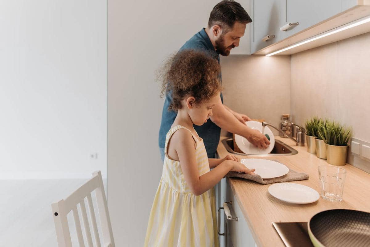 Ilustrasi membersihkan area dapur