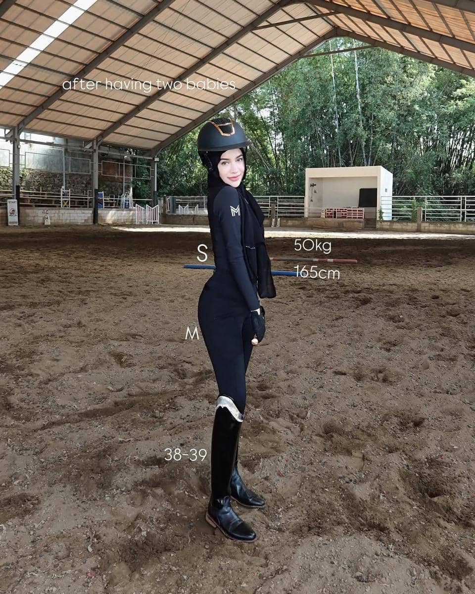 Gaya olahraga Emy Aghnia