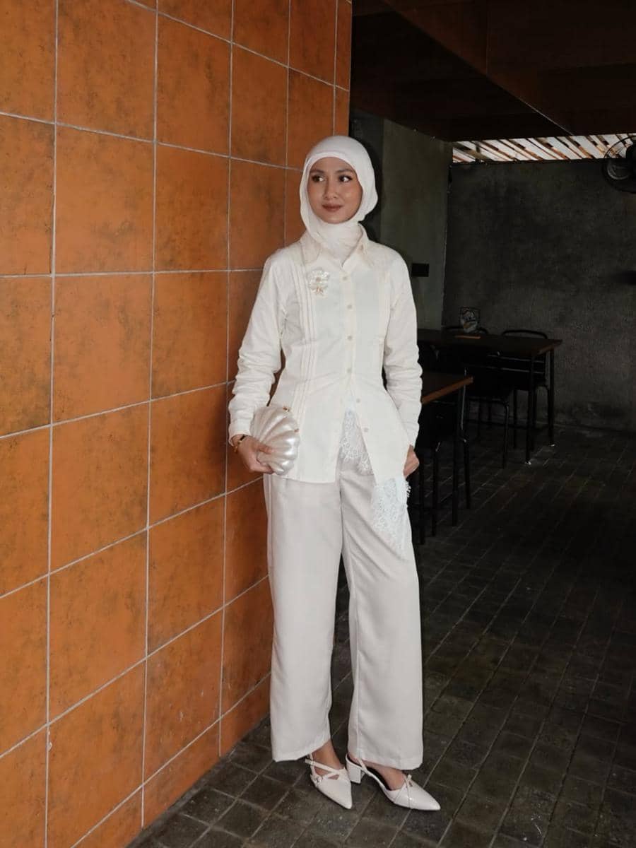 Inspirasi OOTD ala Inas Rana