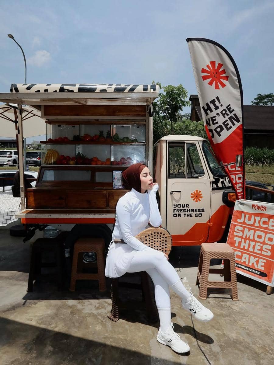 Gaya olahraga Emy Aghnia