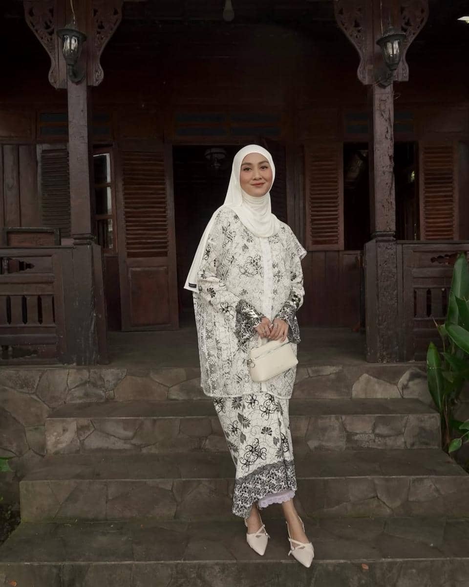 Inspirasi OOTD ala Inas Rana