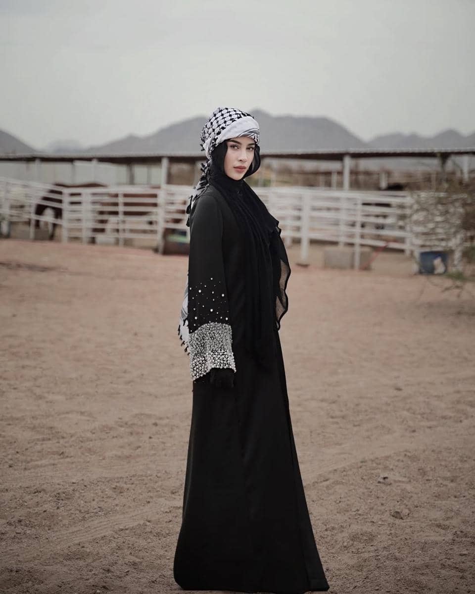 Gaya olahraga Emy Aghnia