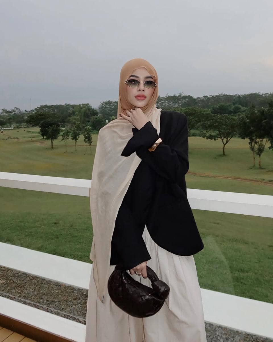 Koleksi tas mewah Aghnia. (instagram.com/emyaghnia)