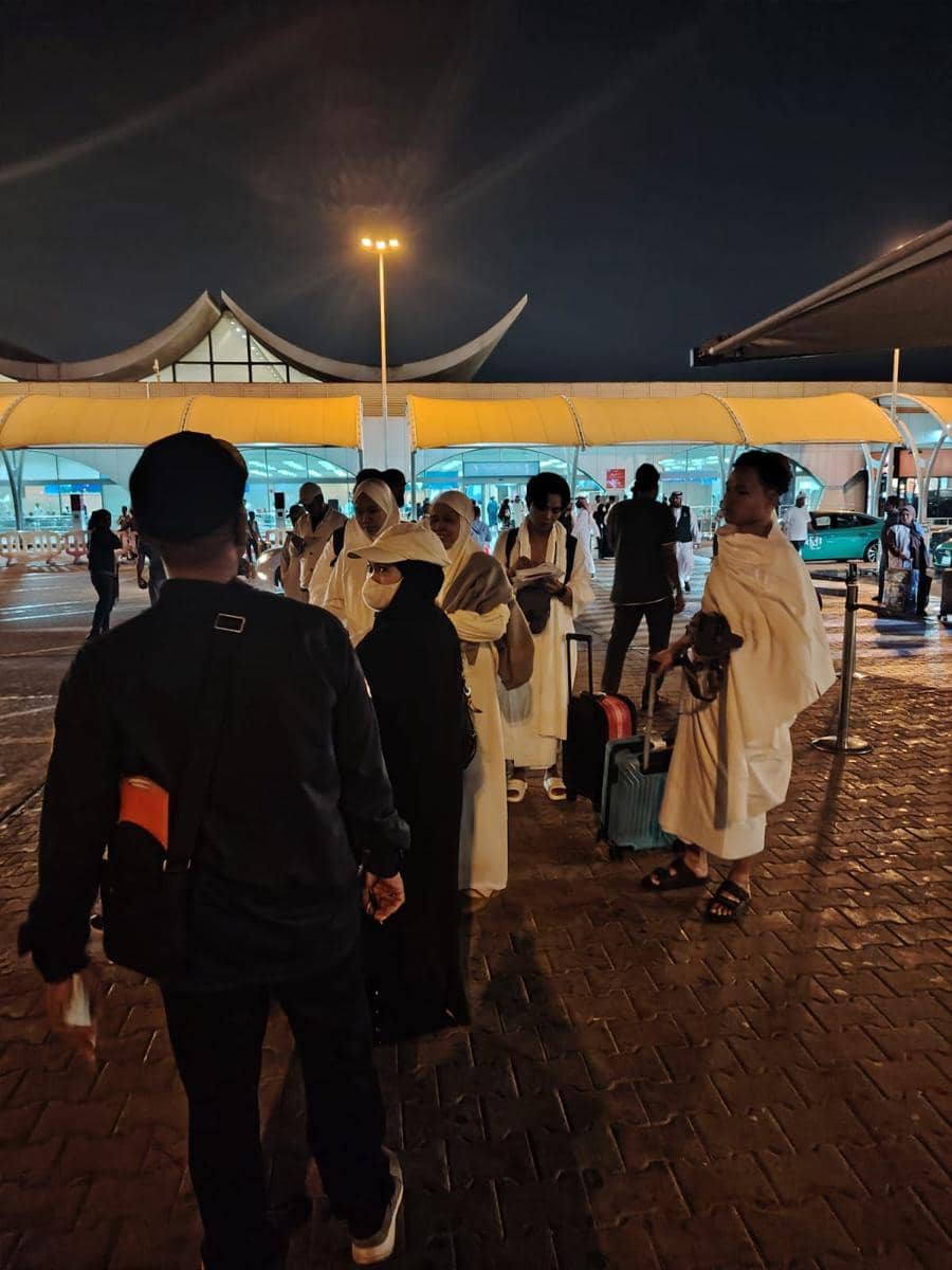 Proses pemulangan jemaah umrah dari bandara King Abdul Azis di Jeddah, Arab Saudi Selasa (17/3/2026) (Dok. Kemenhaj RI)