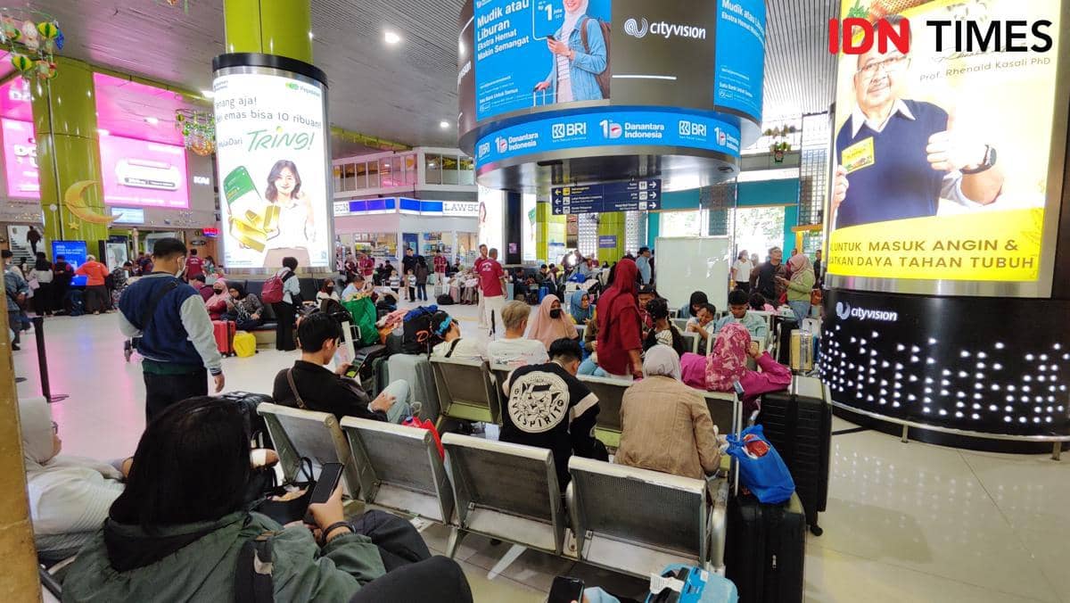 Cerita Penumpang War Kereta Mudik: Tiket Dulu, Cuti Belakangan