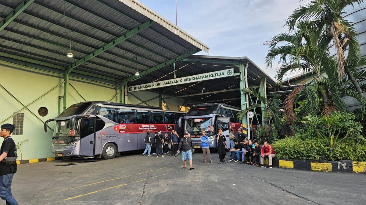 Cerita Pegawai Warmindo di Tangerang Rela Estafet Demi Mudik Gratis (IDN Times/Muhamad Iqbal)