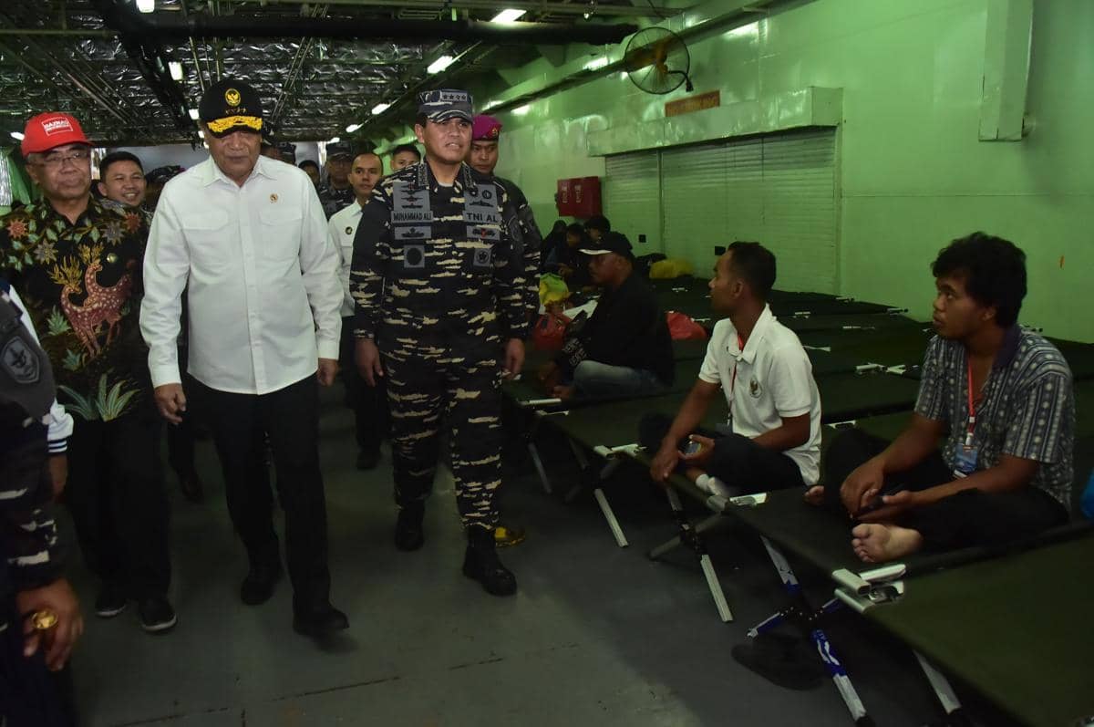 TNI AL Berhasil Antarkan Ribuan Pemudik Gratis di Surabaya