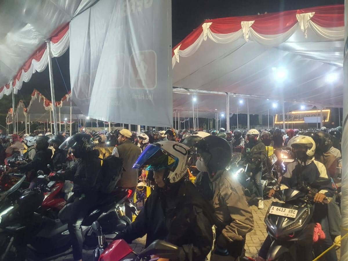 Antrean motor di Pelabuhan Ciwandan