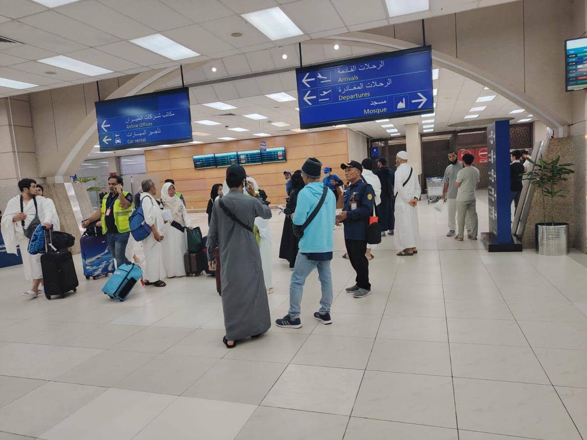 Proses pemulangan jemaah umrah dari bandara King Abdul Azis di Jeddah, Arab Saudi Selasa (17/3/2026) (Dok. Kemenhaj RI)