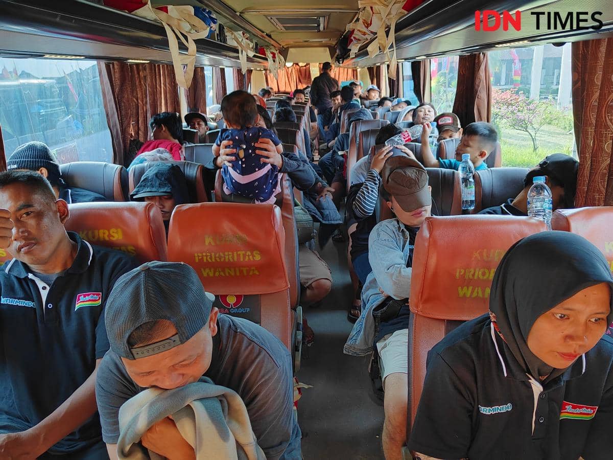 11.300 Pengusaha Warmindo Ikut Mudik Gratis. (IDN Times/Imam Faishal) 