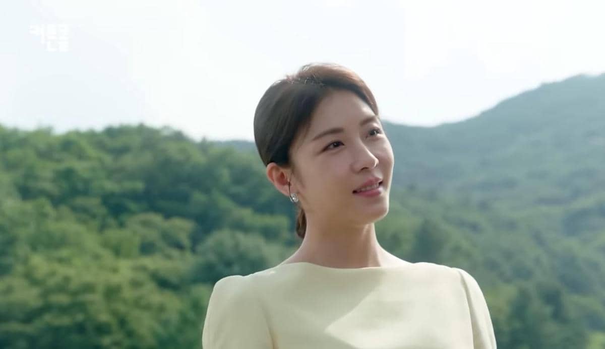 cuplikan Ha Ji Won di drama Curtain Call 