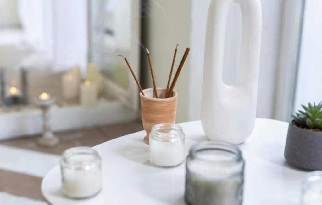 ilustrasi pengharum ruangan Lavender