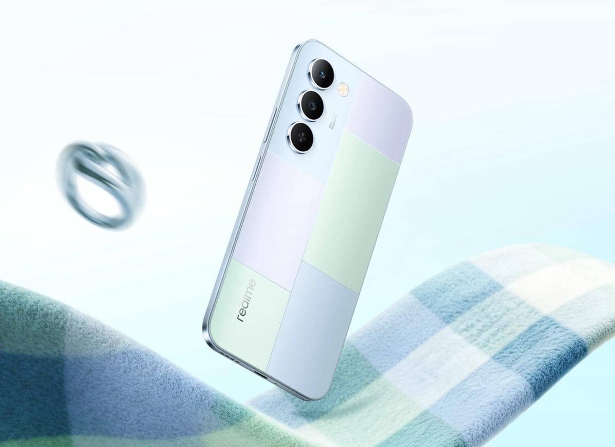 realme P4 Lite 5G warna mosaic green  