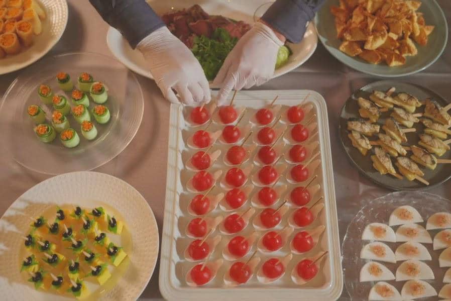 canape di Gimbap and Onigiri