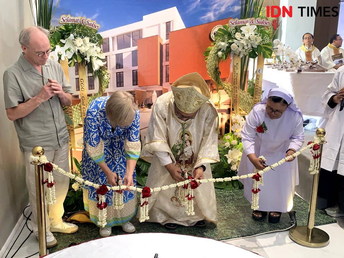 Foto Prosesi Pemotongan Pita 