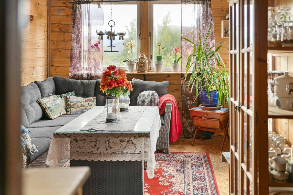 5 Tanaman Hias Berbunga Lembut yang Cocok untuk Taman Bergaya Cottage