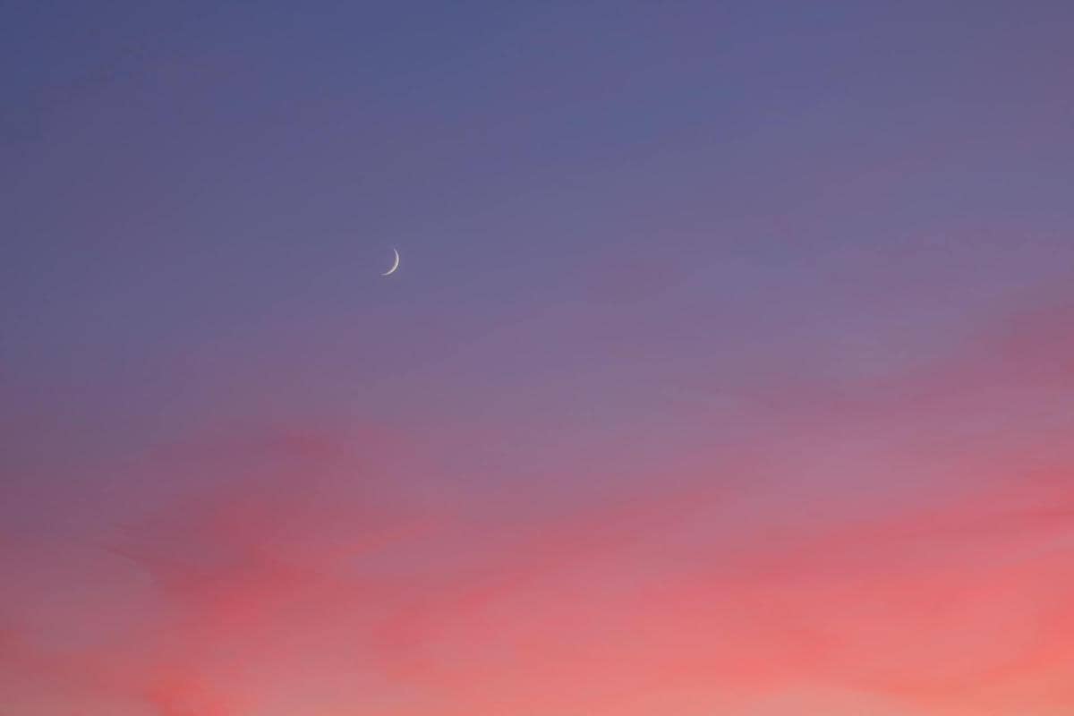 ilustrasi hilal yang dipengaruhi geografis