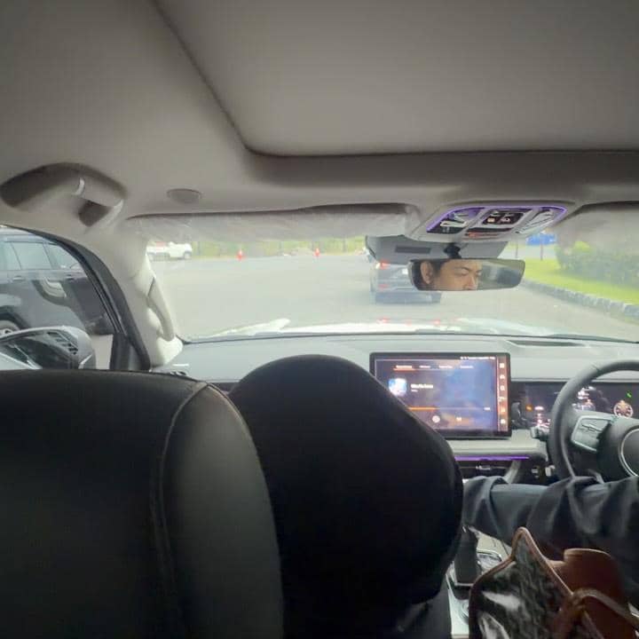 Keluarga Dian Ayu dan Omesh mudik ke Surabaya